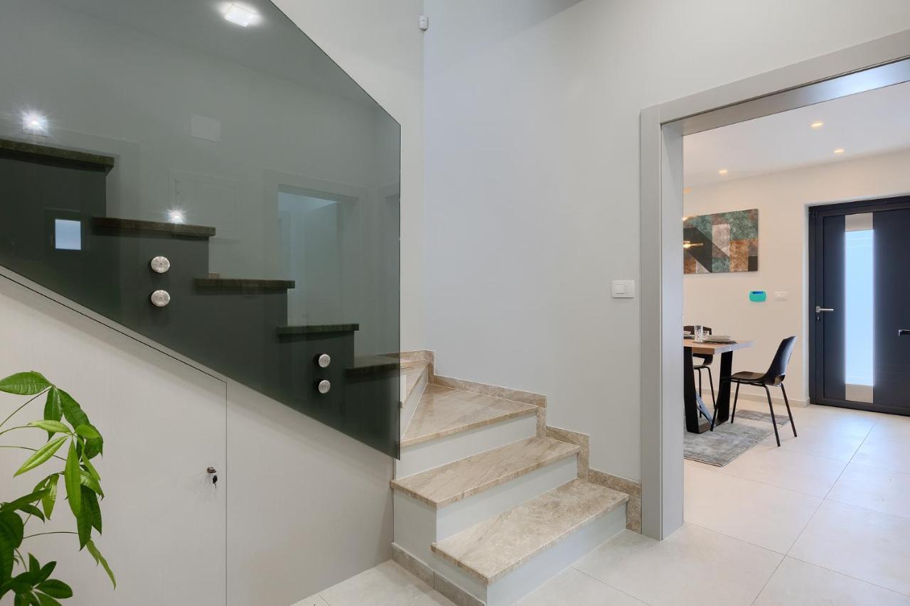 Villa Cascada Muntić Extérieur photo