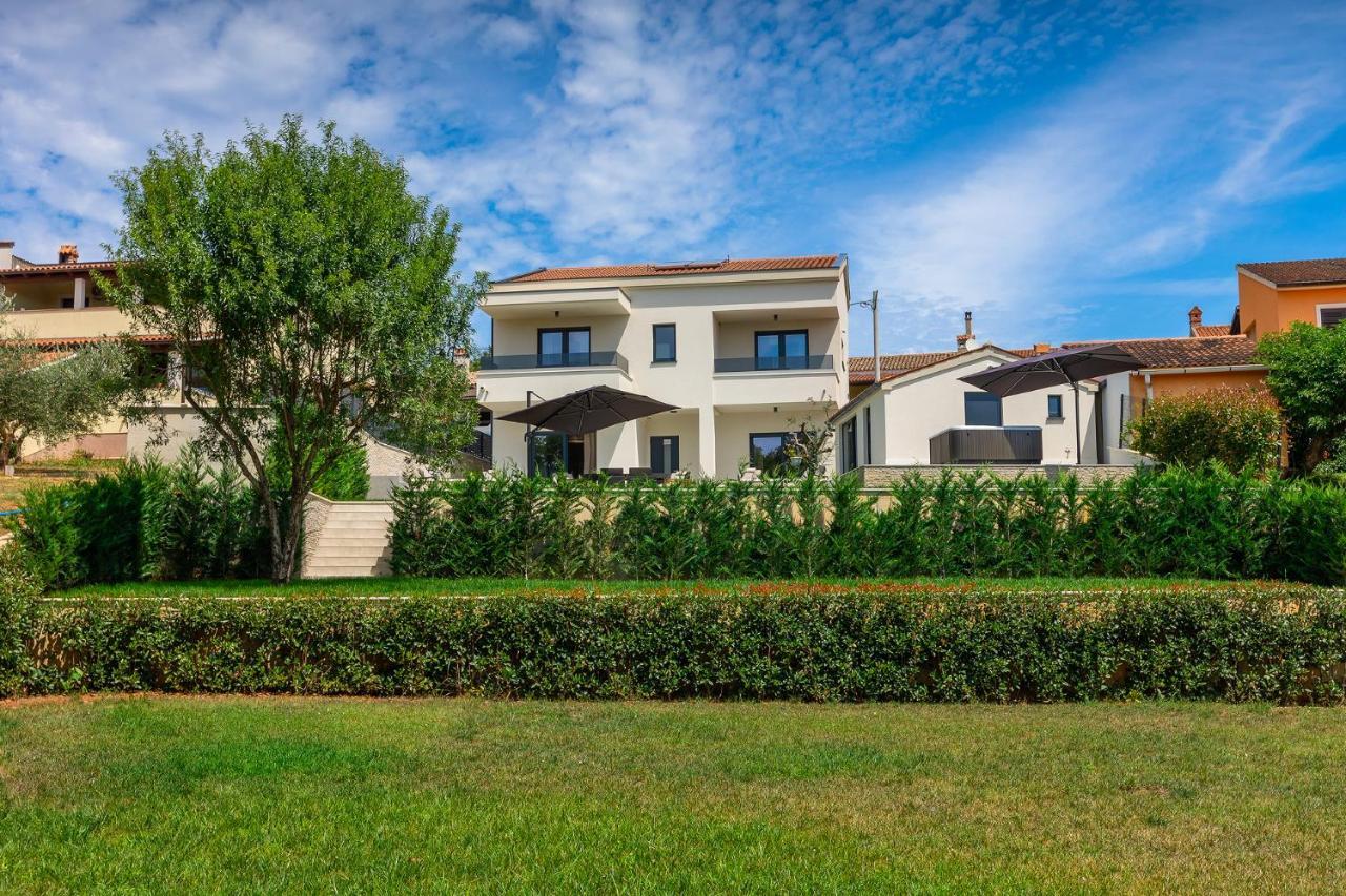 Villa Cascada Muntić Extérieur photo