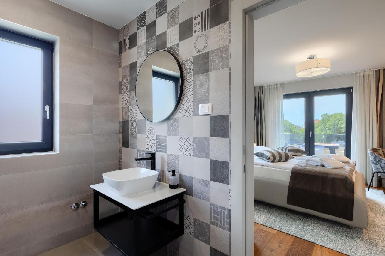 Villa Cascada Muntić Extérieur photo
