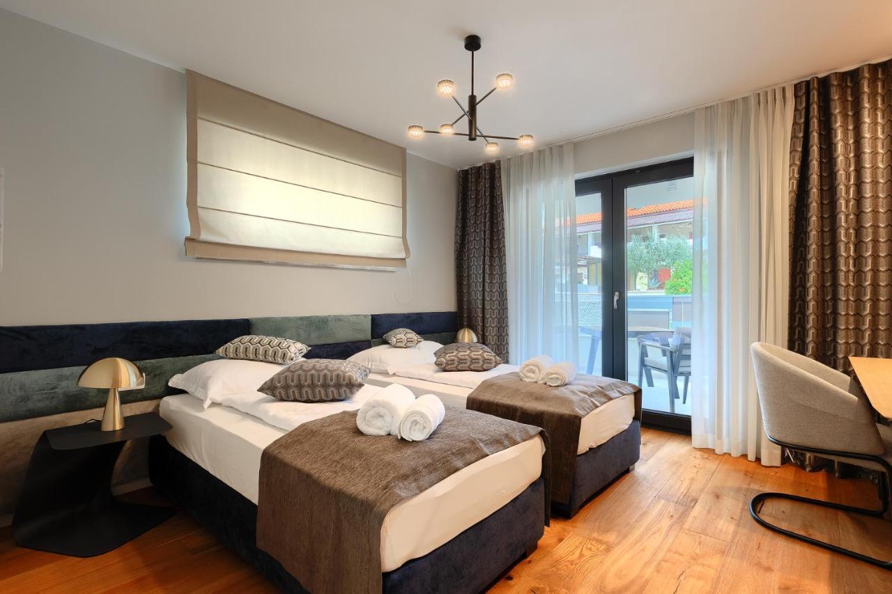 Villa Cascada Muntić Extérieur photo